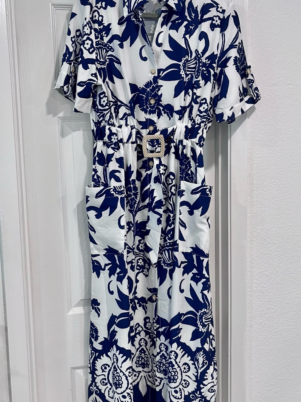 Ouropean Ztation Blue & White Floral Button-Front Dress